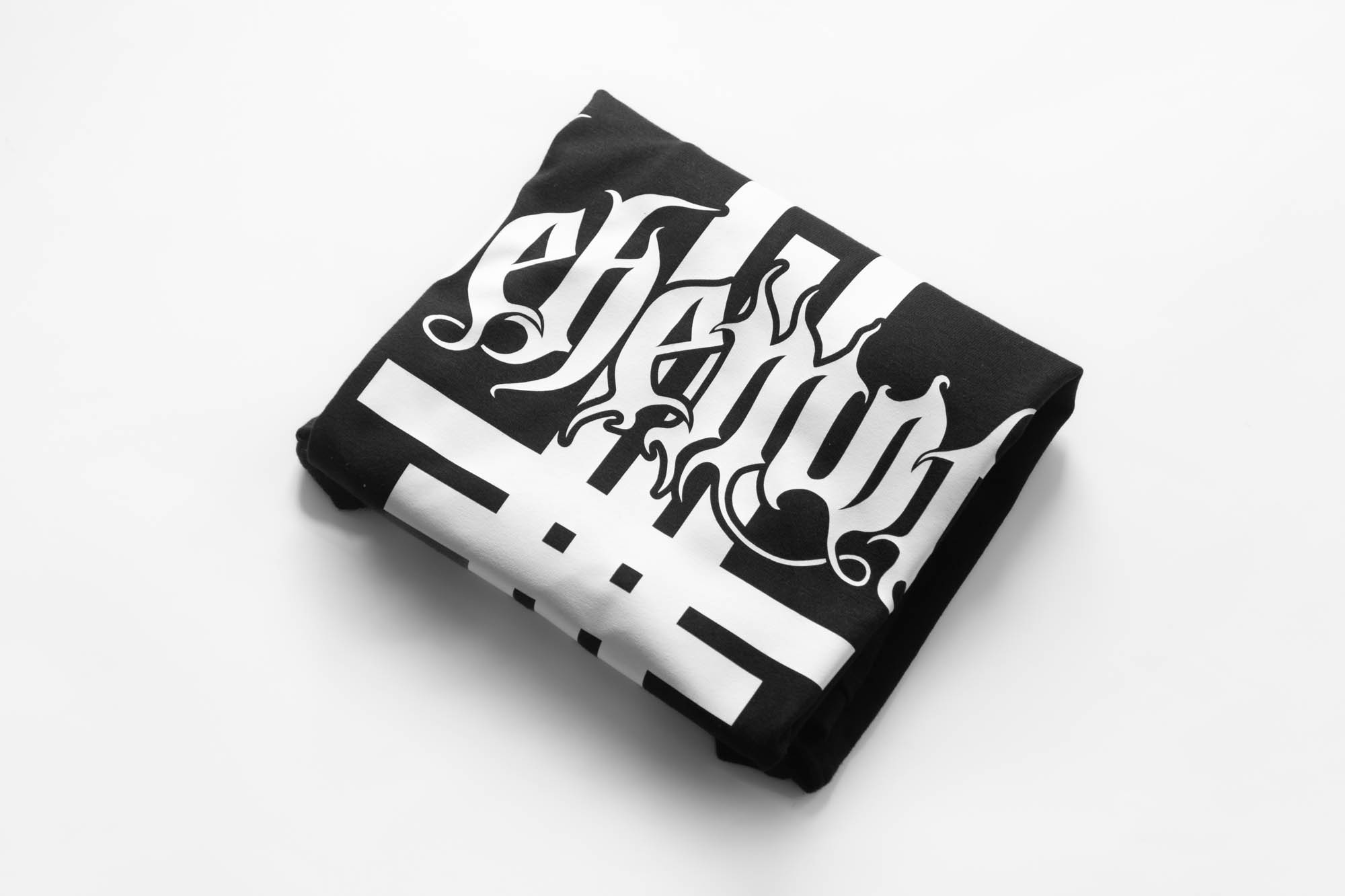 Camiseta Behemoth - Triumviratus - Imagen 4