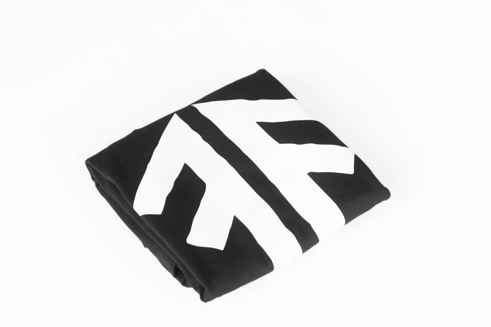 Camiseta Amon Amarth - The Pursuit Of Vikings - 01 - Imagen 4